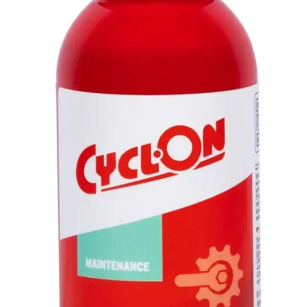 Cyclon Fork Oil 10 W-HP — 125 ml high-performance fork oil.