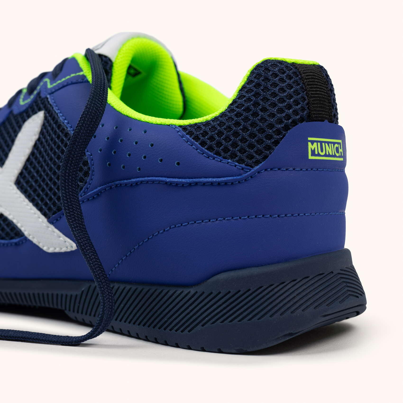 Chaussures de futsal Munich modèle 8922001 pour unisexe 2/6