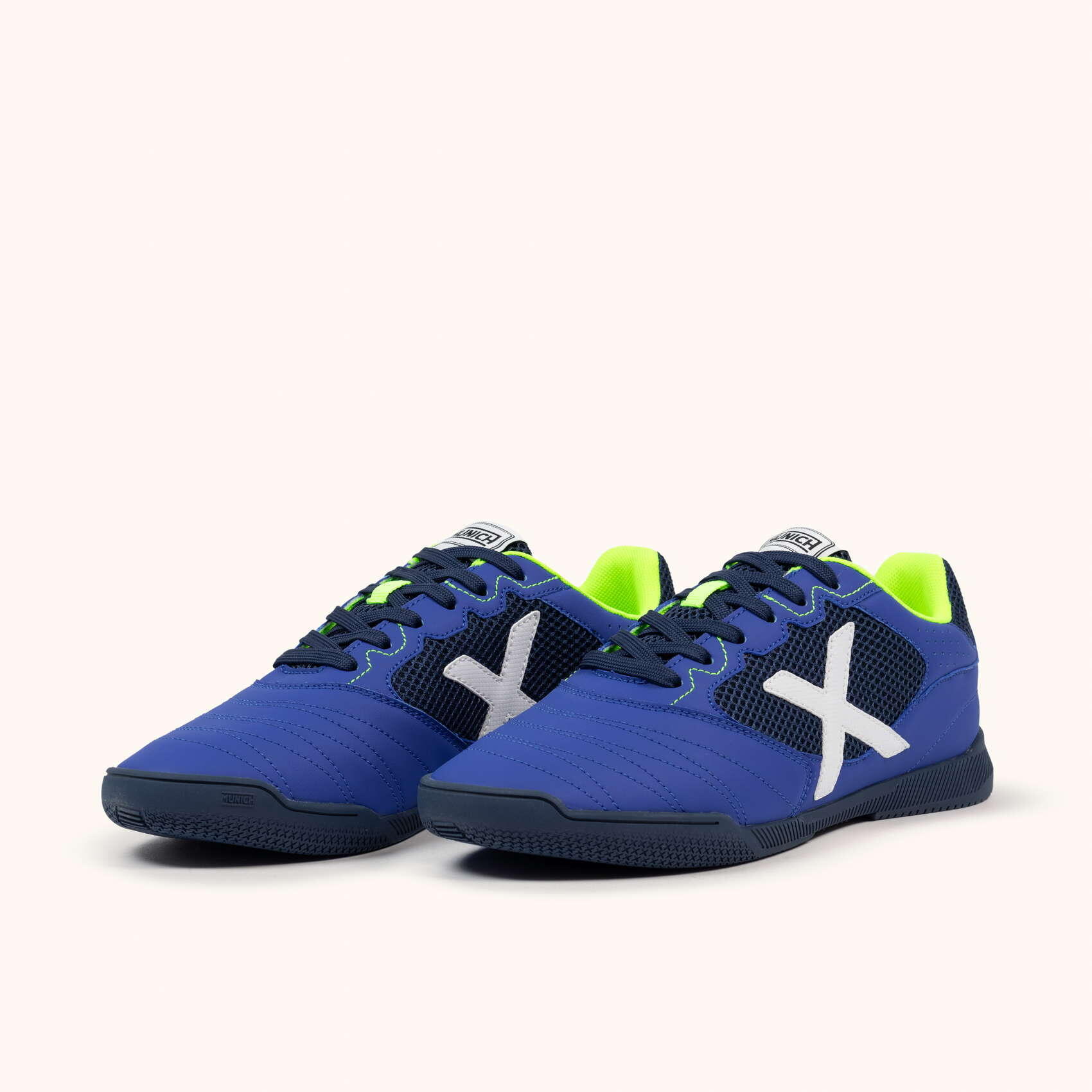 Chaussures de futsal Munich modèle 8922001 pour unisexe 5/6
