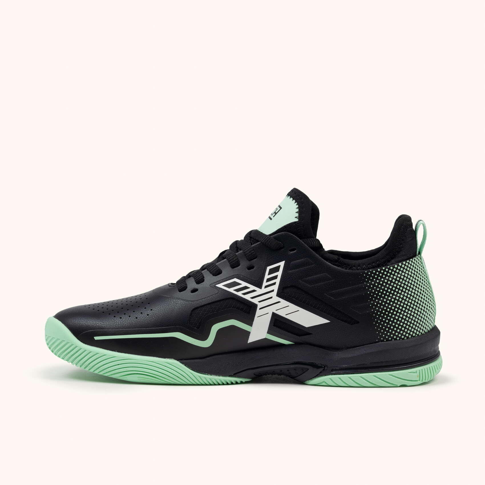 MUNICH ARTOS 105 Zapatillas fútbol sala diseño técnico negro y verde 3/5