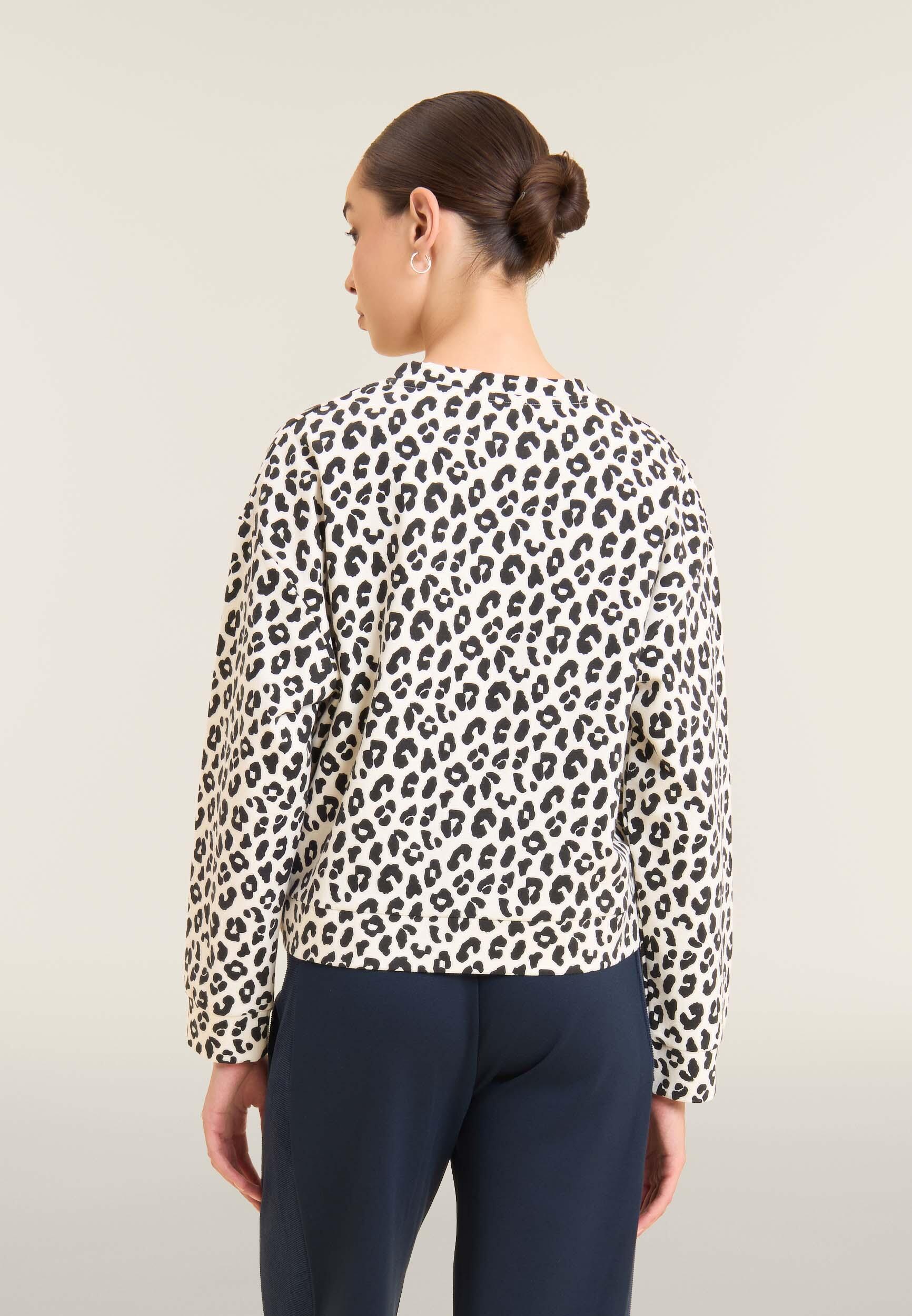 Sweat-shirt pour femmes à col rond imprimé léopard 3/4