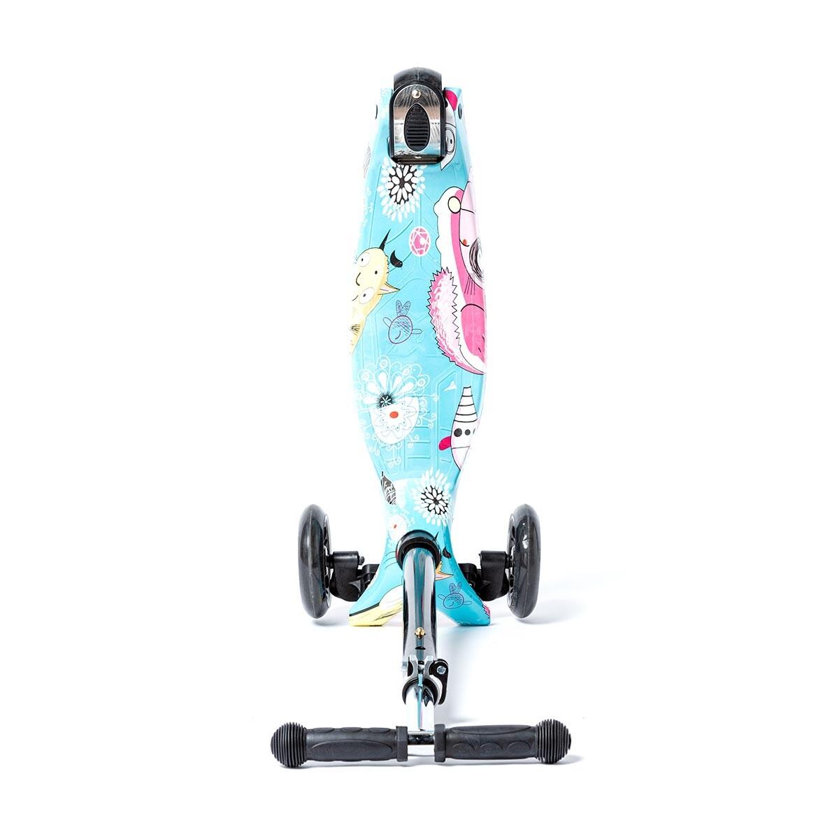 Entwicklungs-Scooter mit 3 Rädern und Lichtern ATAA Flash 6/7