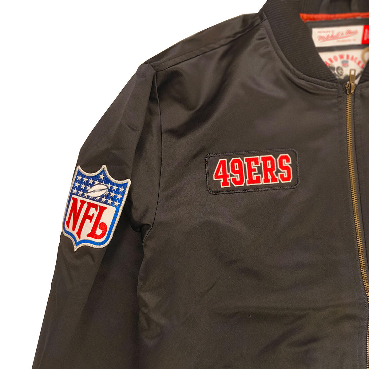 Mitchell & Ness Jacke San Francisco 49ers Team Leader Satin Bomber schwarz 4/4