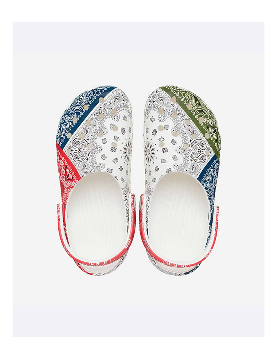 CROCS™ Classic Bandana Clog 6/6