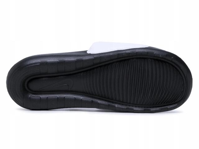 KLAPKI sportowe NIKE VICTORI ONE CN9675-005 basenowe biało-czarne lekkie 41 5/7
