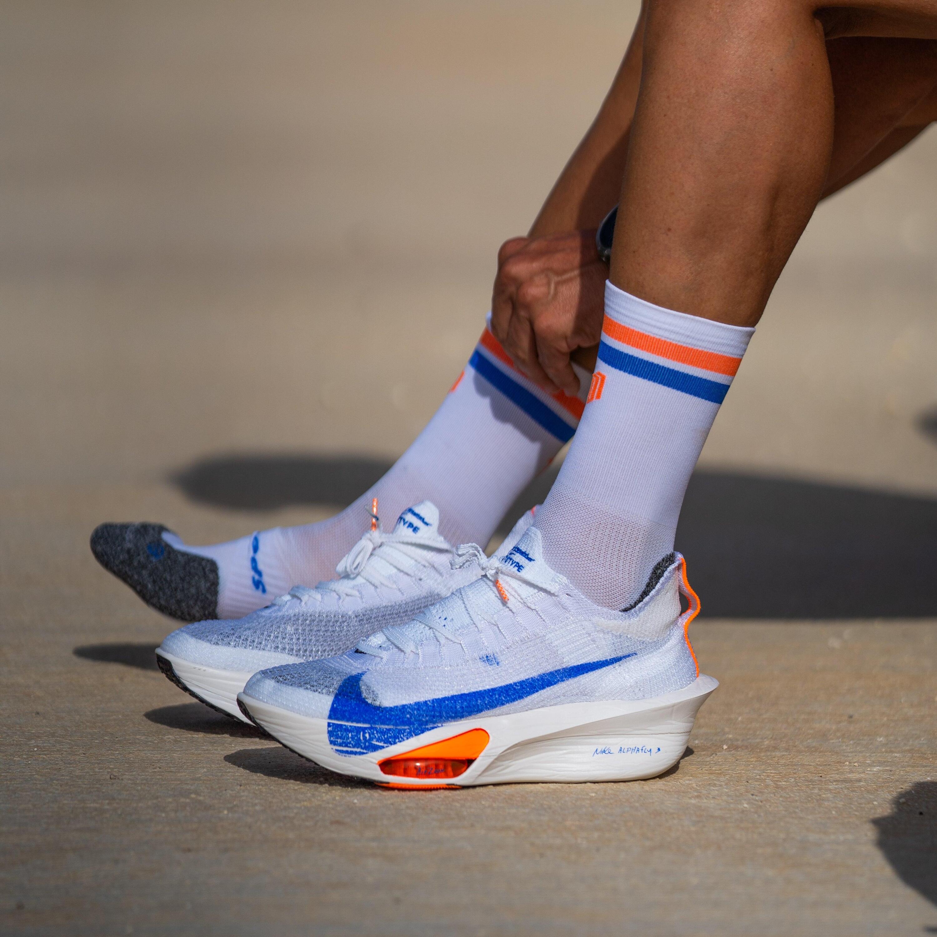 PRO ORANGE - CHAUSSETTES DE COURSE ULTRALÉGÈRES 3/7