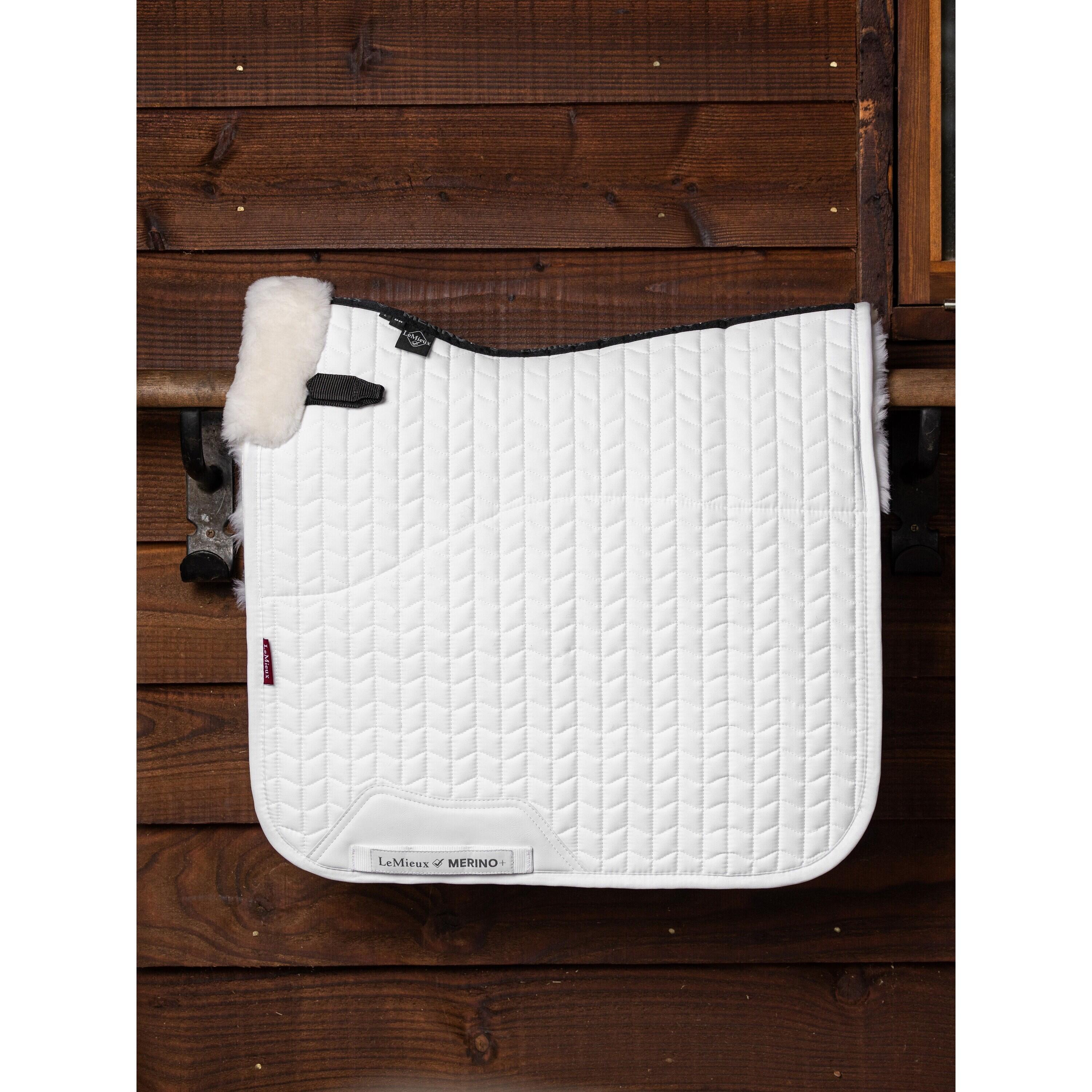 Dressuurmat voor paarden LeMieux Merino+ Square 3/3