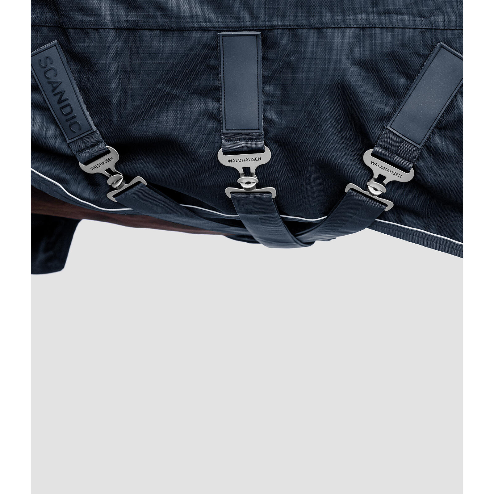 Sábana exterior multi-capa para caballo Waldhausen Scandic 250/100g 5/7