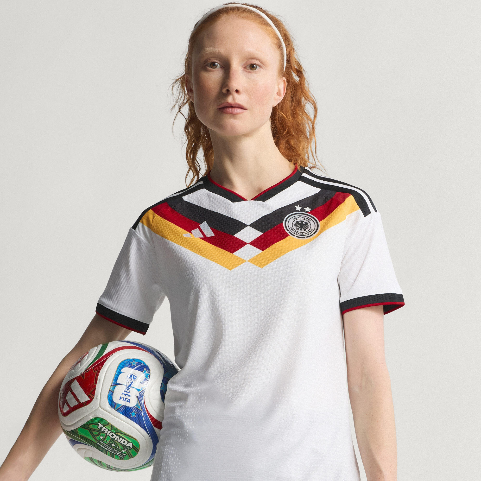 Camisola Principal Oficial Germany 26 Seleção Feminina 4/8
