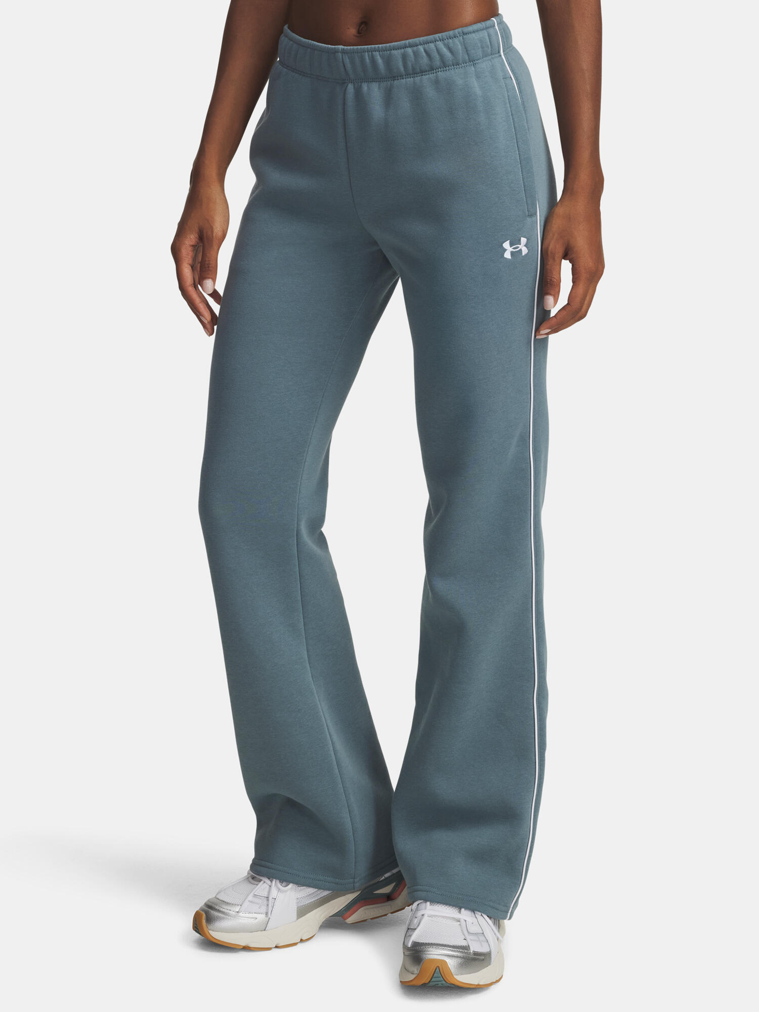 UNDER ARMOUR picture
