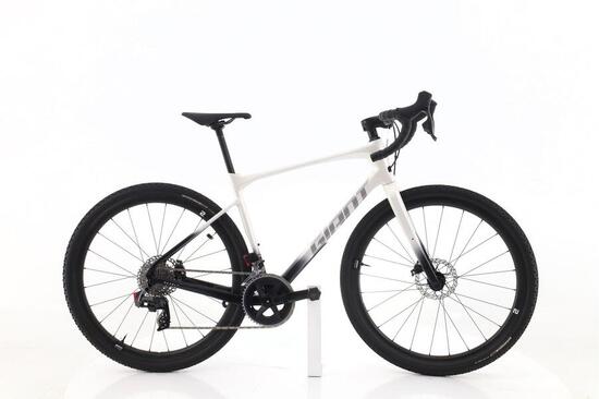 Gravel ricondizionata · Revolt AXS 12V · Ottimo stato