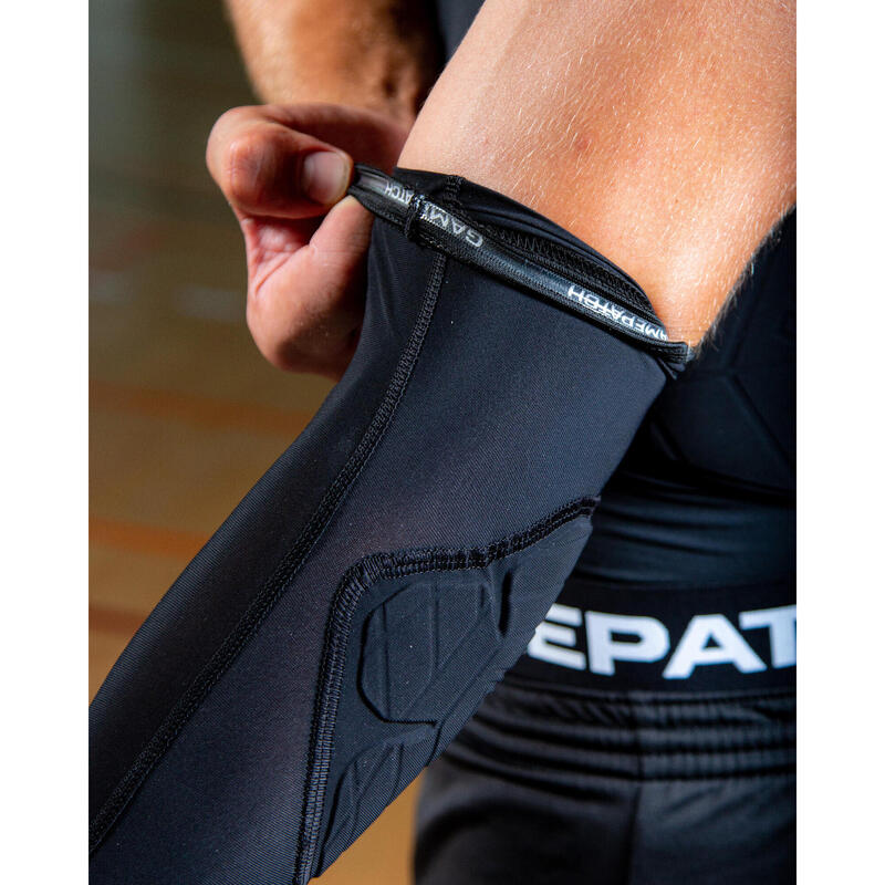 Manson de Compresie cu Protectie pentru Brat Negru GAMEPATCH