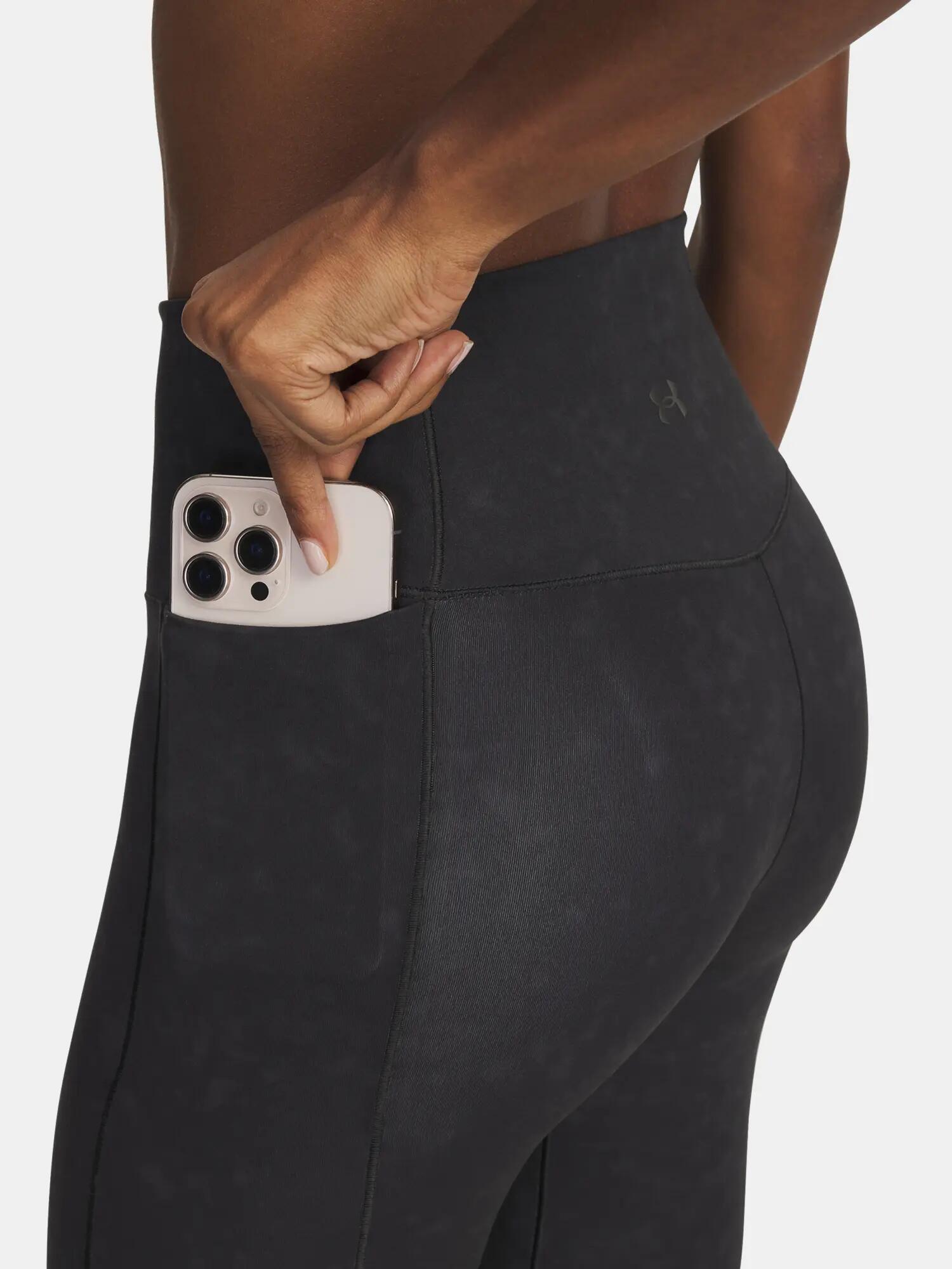 Női leggings Under Armour Meridian Suede Effect Ak Leg-BLK 3/4