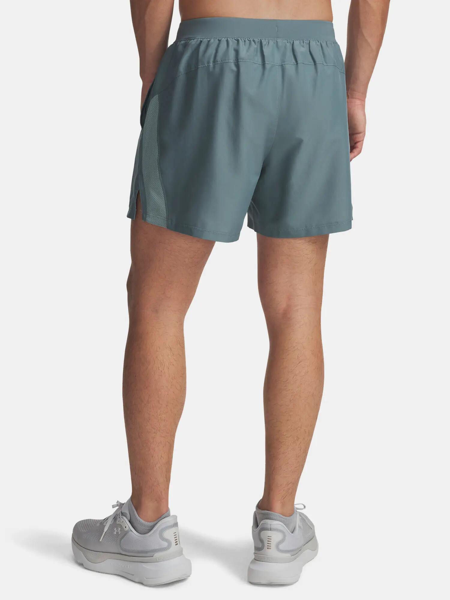 UNDER ARMOUR picture