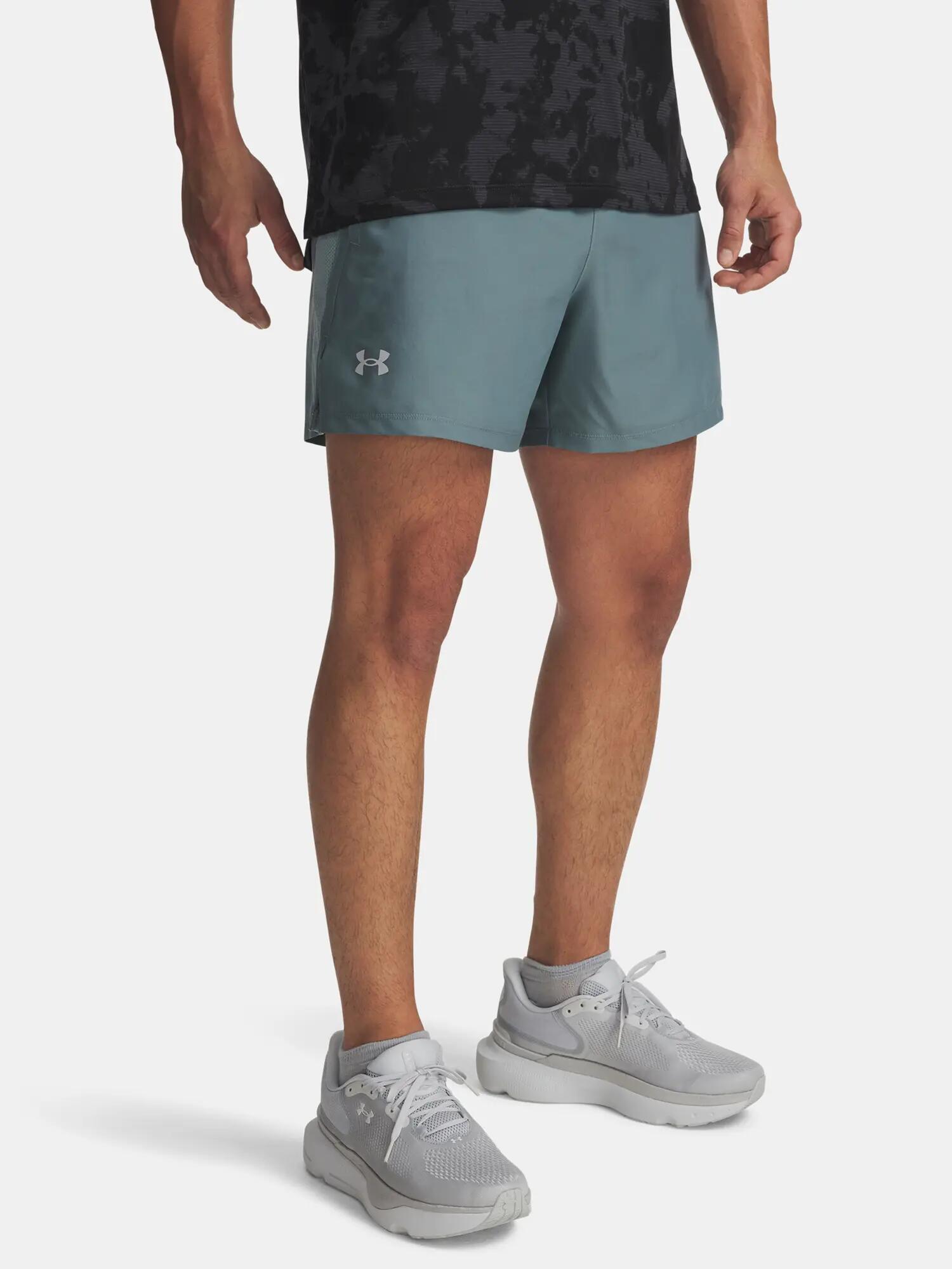 Pantaloni corti da uomo Under Armour UA LAUNCH 5'' SHORTS-BLU 2/3