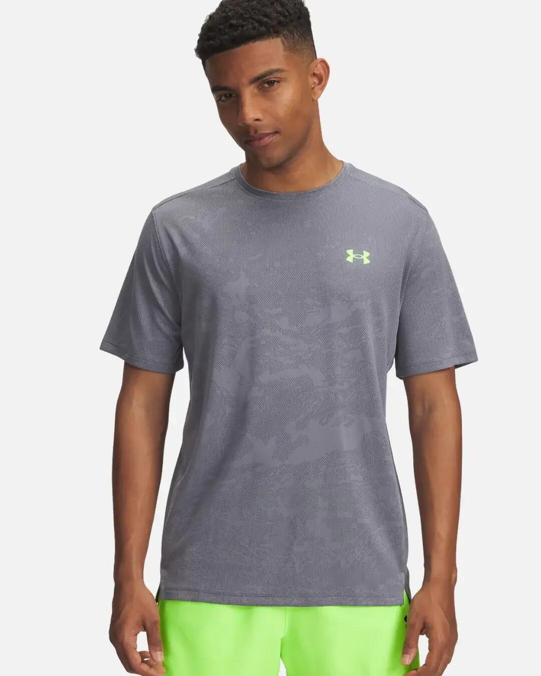 UNDER ARMOUR picture