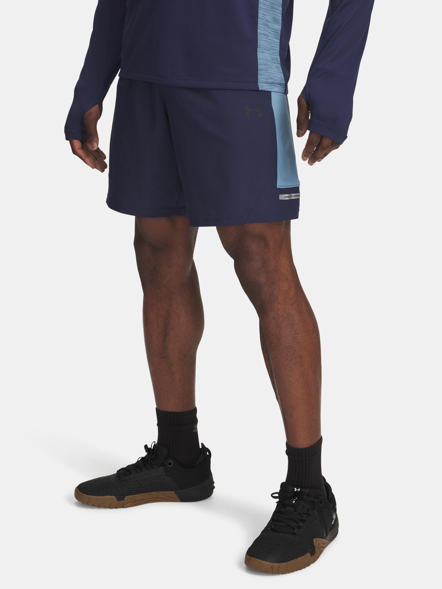 UNDER ARMOUR picture