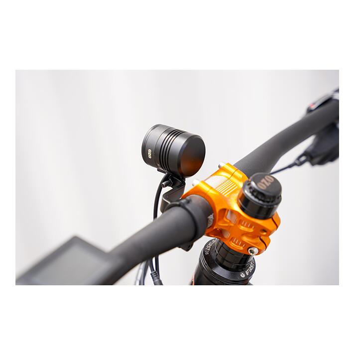 Support guidon pour lampe avant vélo 100 lumens – Fixation rapide et sécurisée 4/6