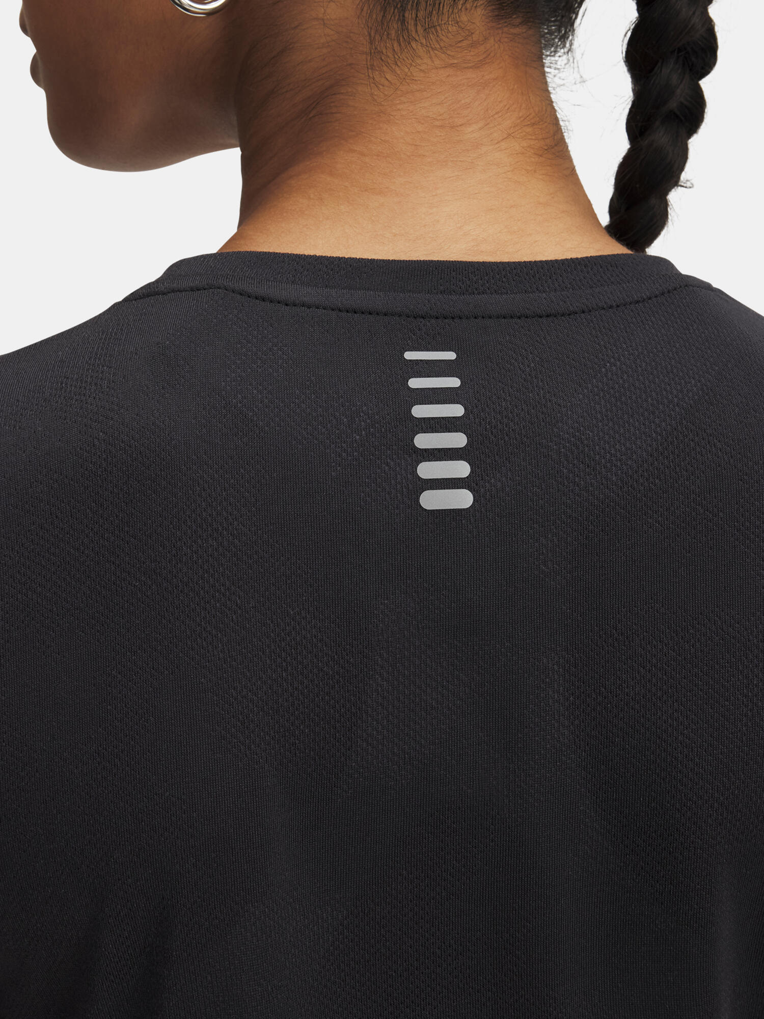 T-shirt Under armour modèle 6005096-004 pour femmes 3/4