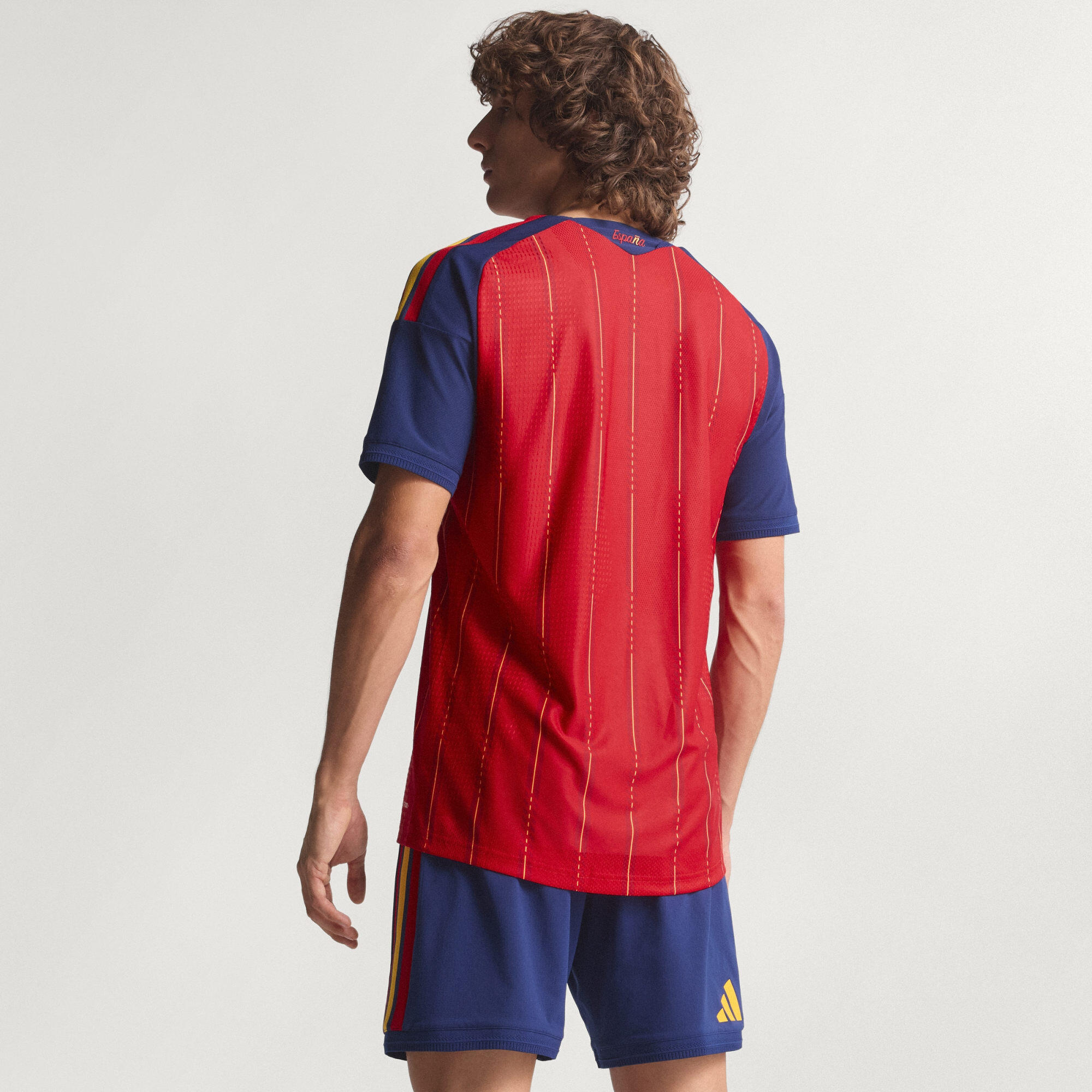 Spanien 26 Authentic Heimtrikot 4/8