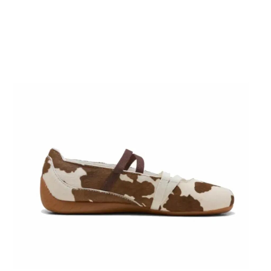 Sneakers Puma model 407787-01 for women
