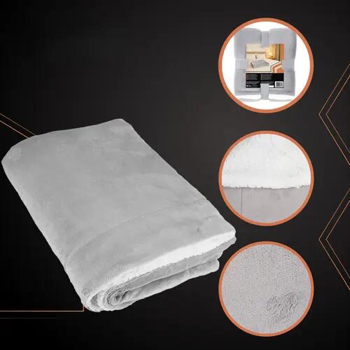 Patura pufoasa, dimensiune 150x200 cm, calduroasa si confortabila, poliester 4/7