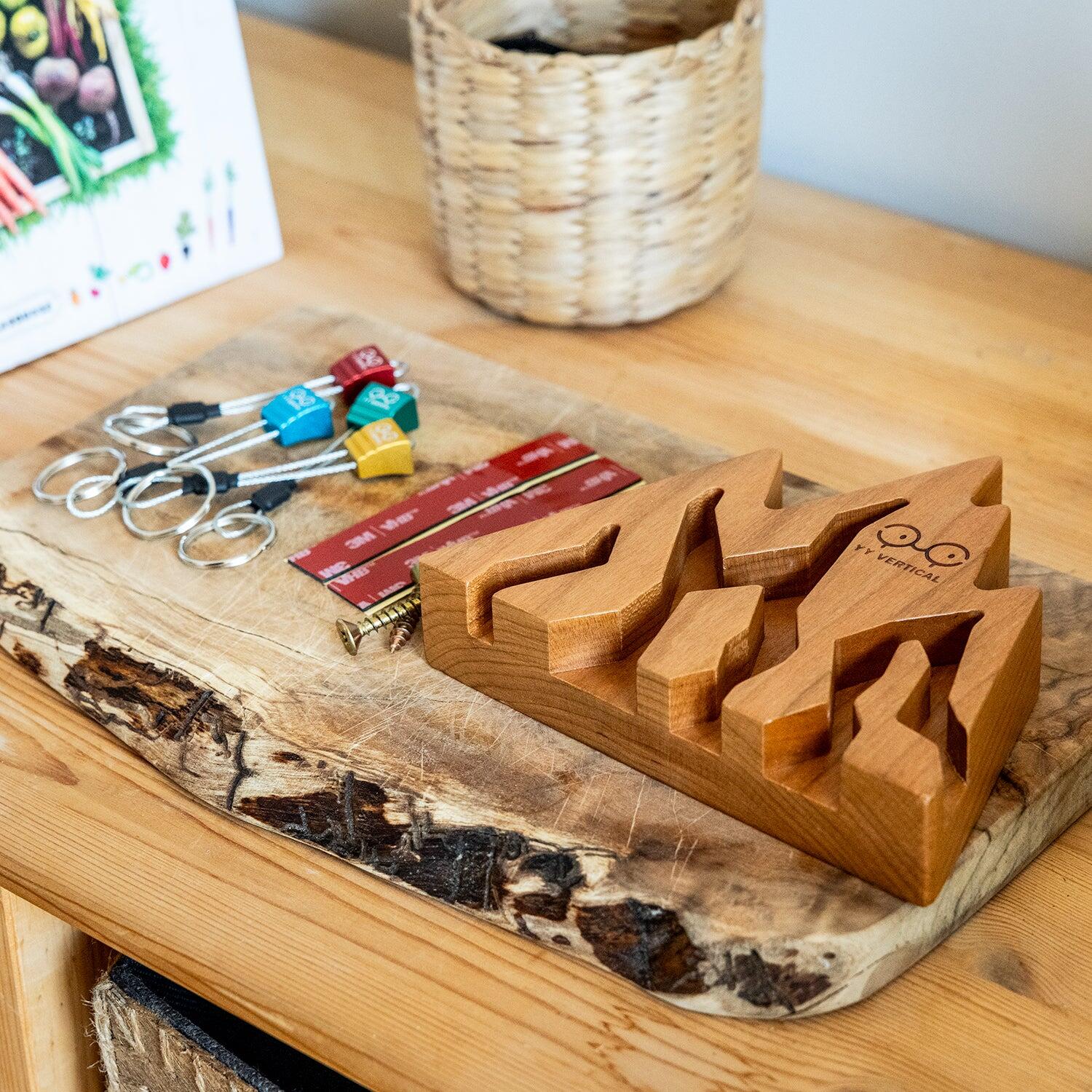 Wand-sleutelhouder Key Holder Mountain – kliminspiratie decor in kersenhout 7/7