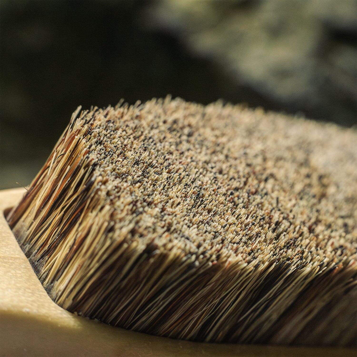 Brosse d’escalade VerticalBrush – bois & poils naturels - L 2/7