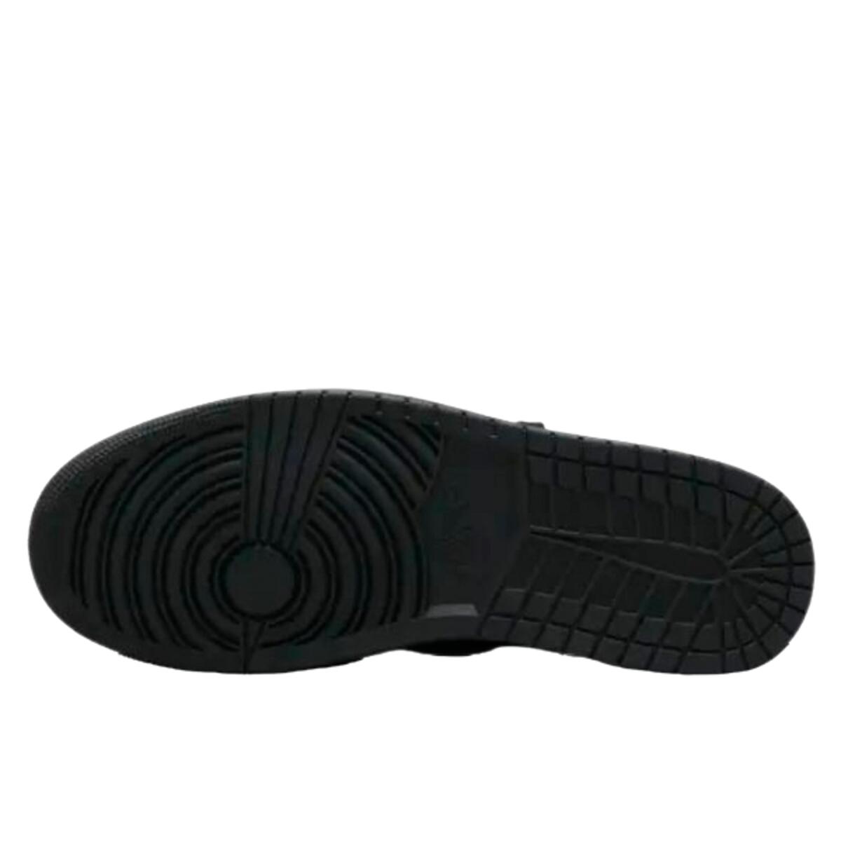 Tenis  1 Retro Low OG SP Travis Scott Black Phantom 3/3