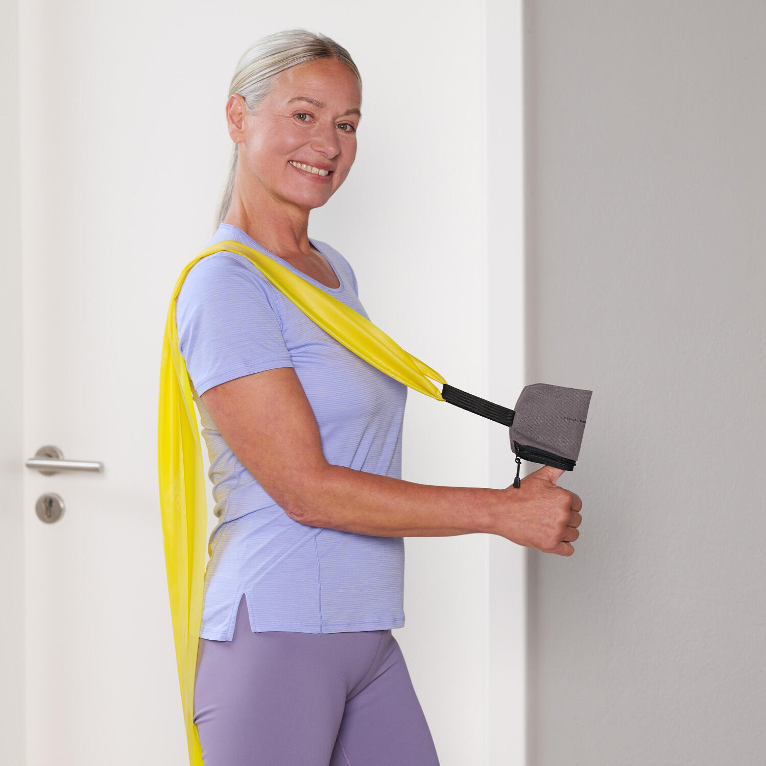 Thera-Band 2,50 m avec pochette incluse Jaune 4/6