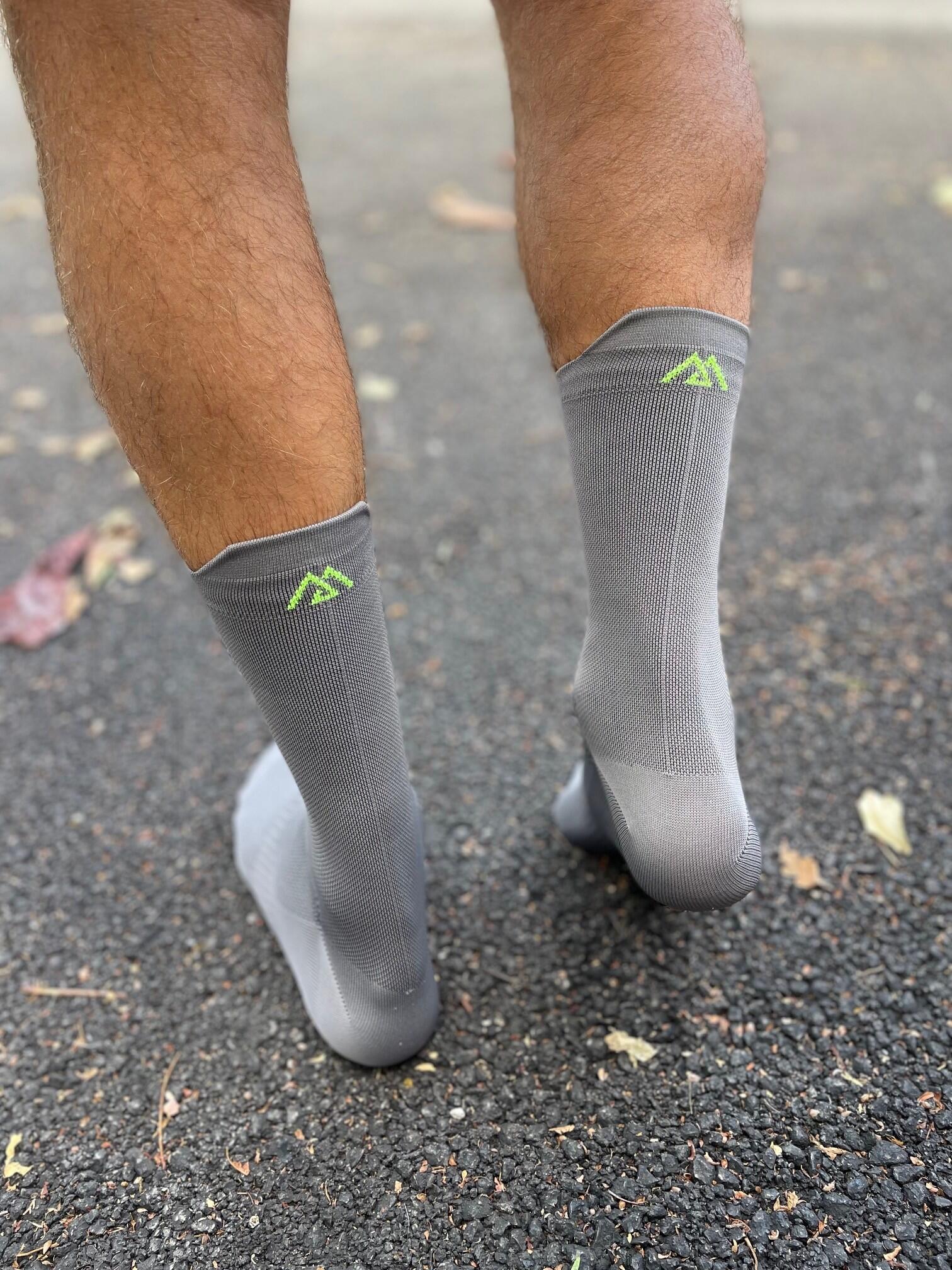 Chaussettes de Course Fines et Respirantes - Running, Vélo, Sports - La grise 4/7