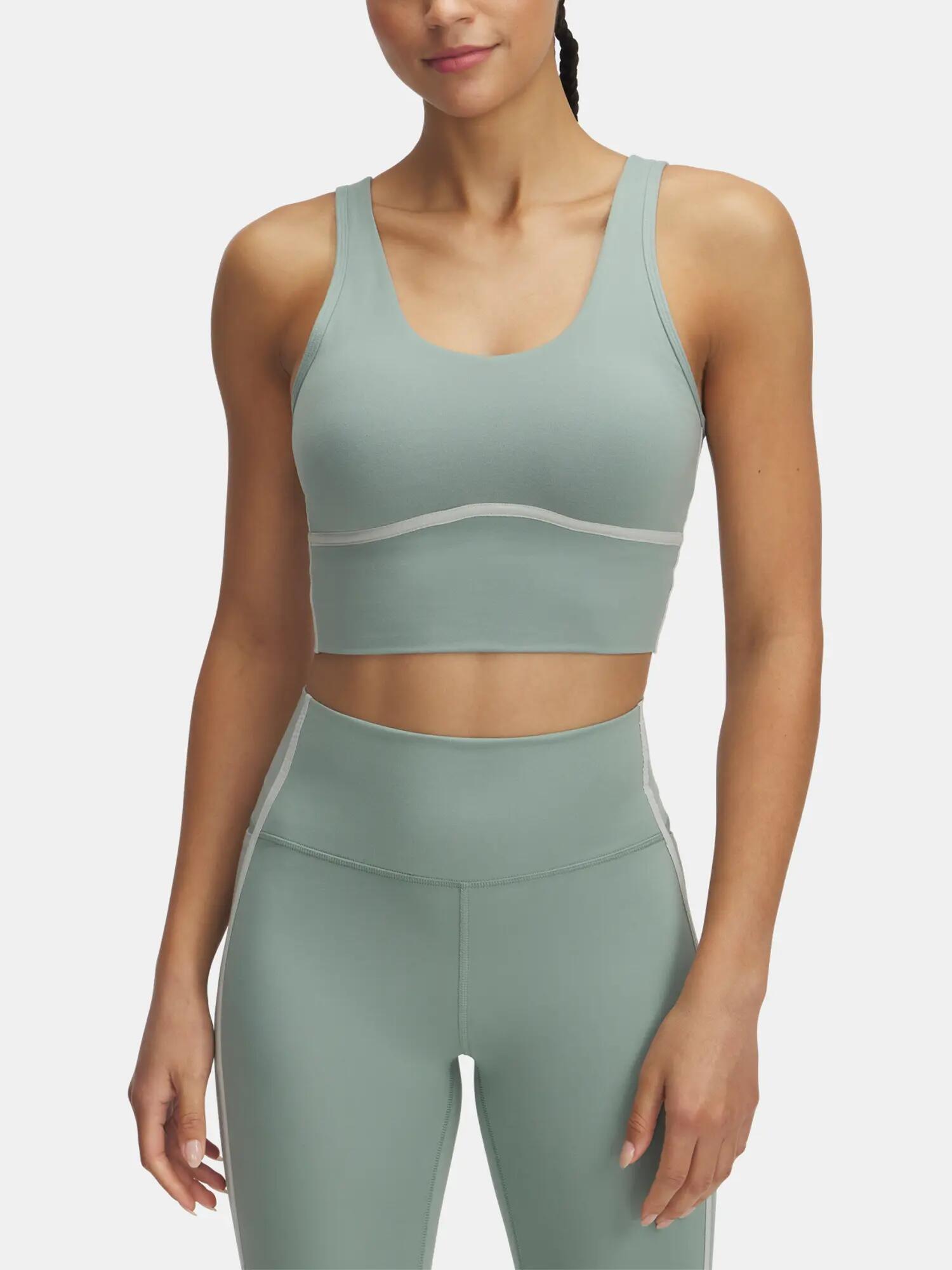 UNDER ARMOUR picture