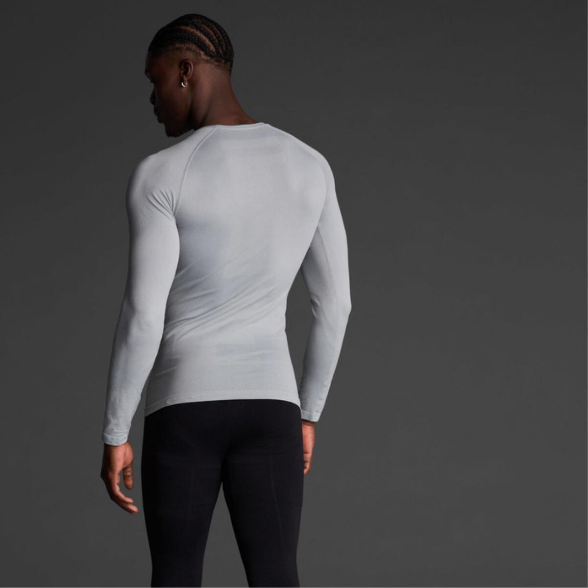 Camiseta térmica gris 8/10 6/7