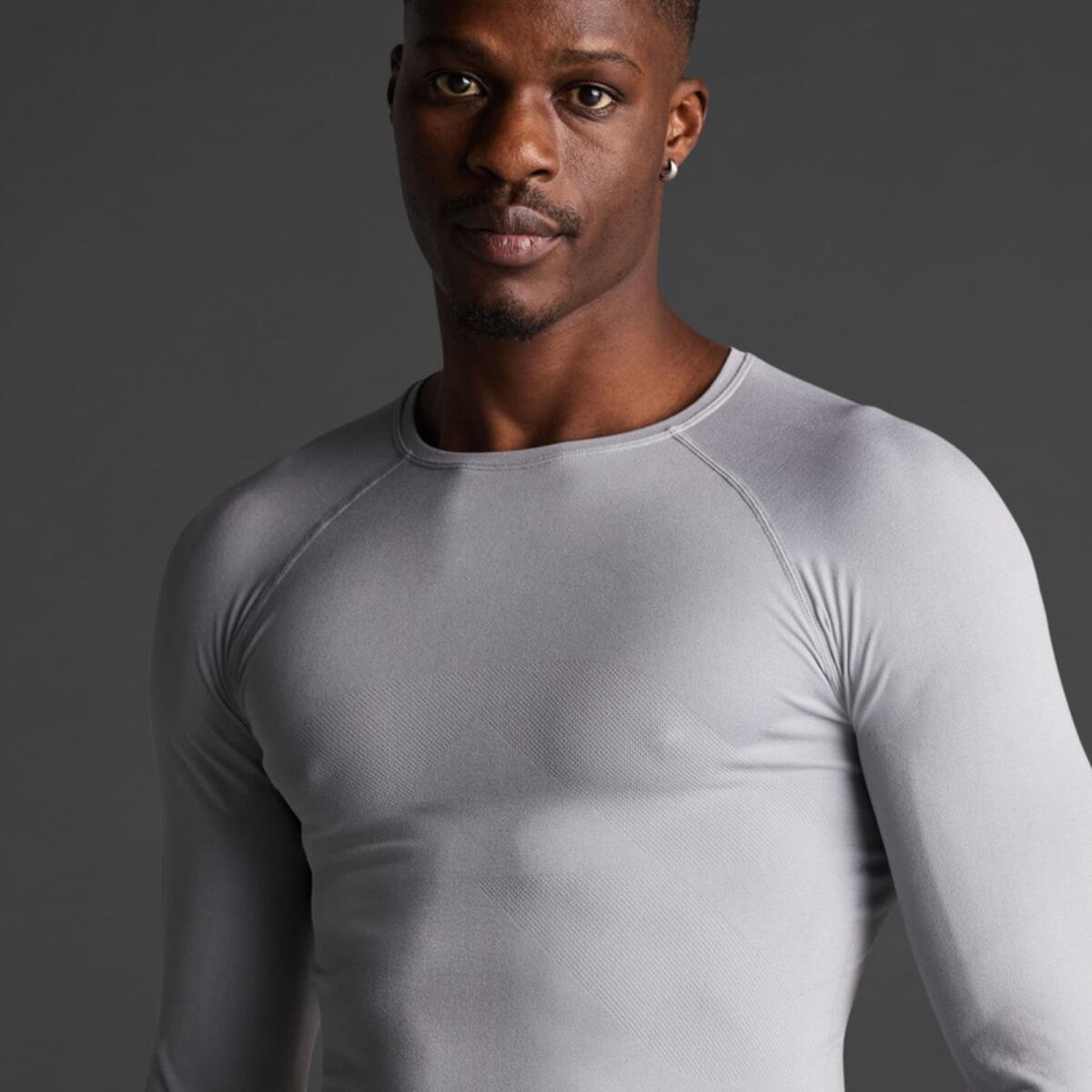 Camiseta térmica gris 8/10 3/7