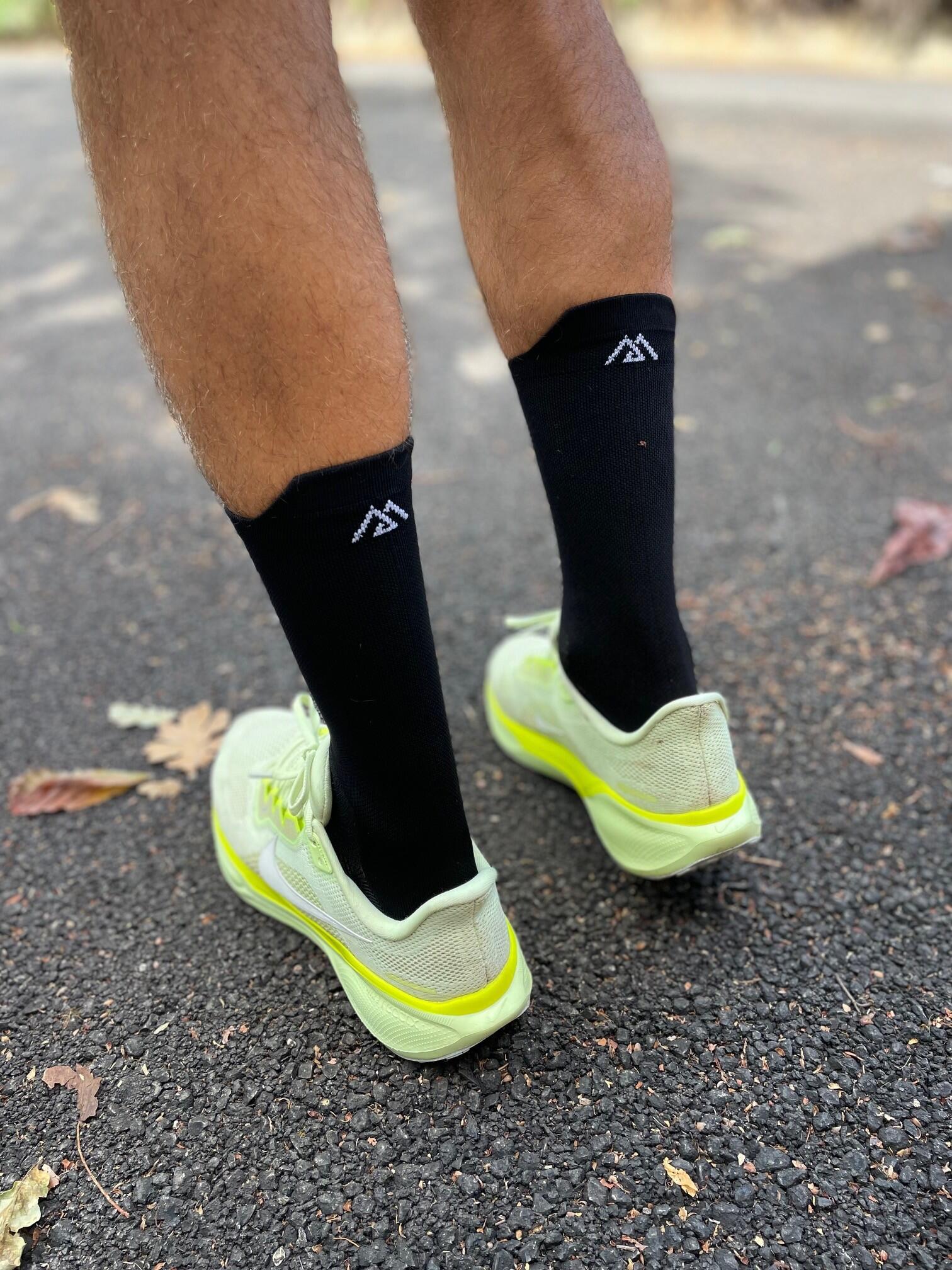Chaussettes de Course Fines et Respirantes - Running, Vélo et Sports - La Noire 2/6
