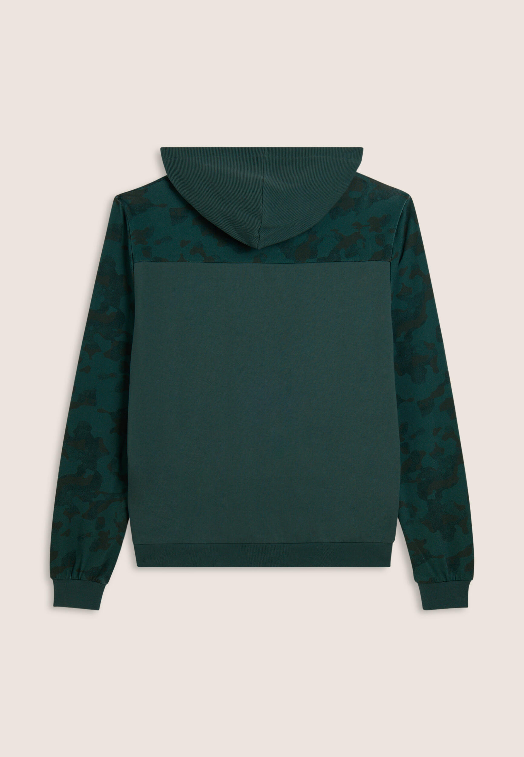 Felpa cappuccio con inserti camouflage e grafica centrale 2/3