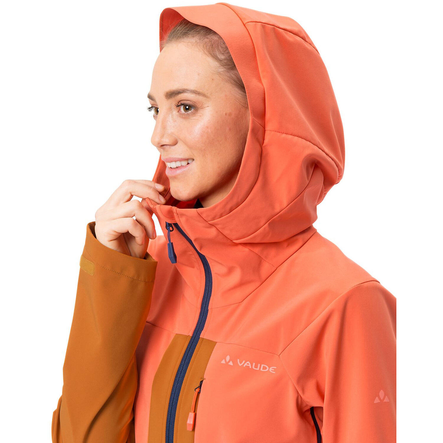 Damen Funktionsjacke WOMENSMONVISO SOFTSHELL JACKET 6/7