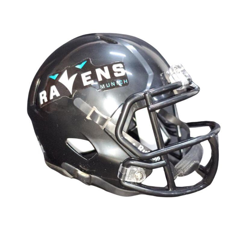 RIDDELL picture