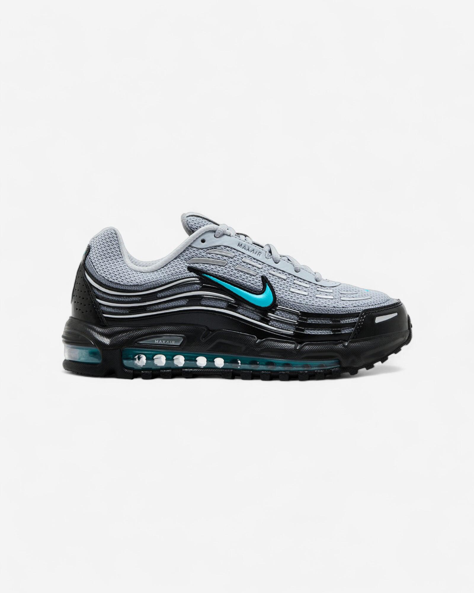 NIKE picture