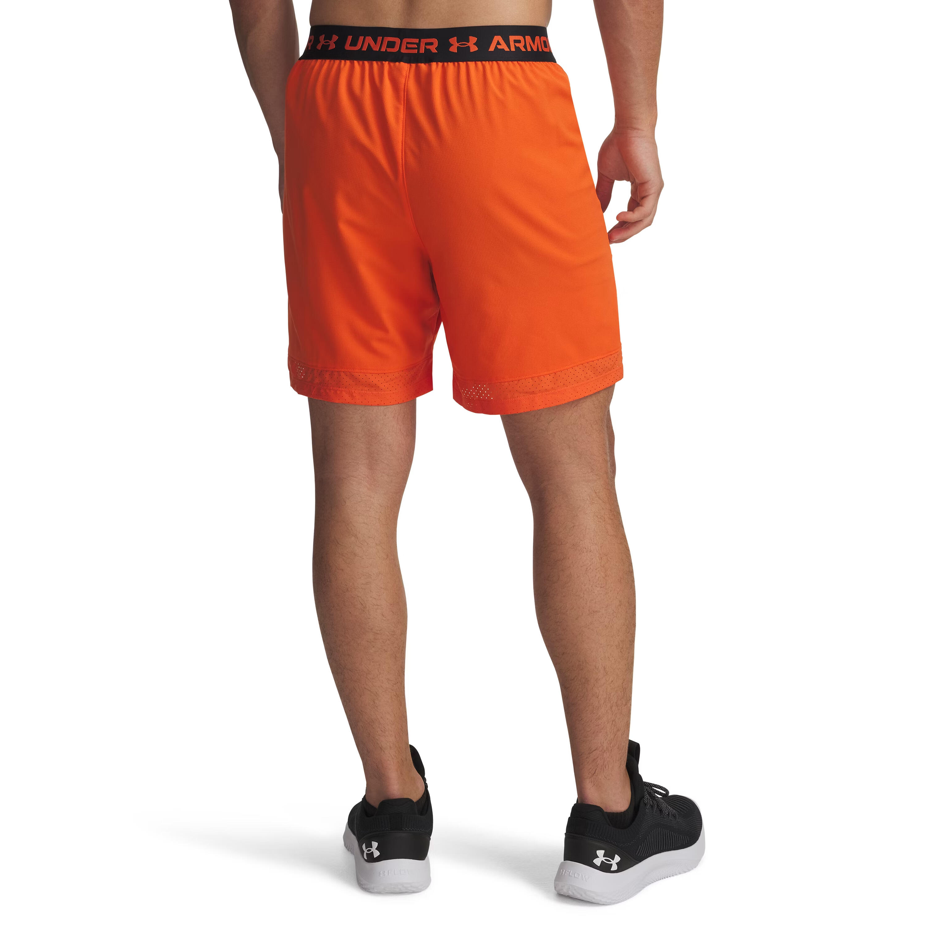 Shorts in tessuto Under Armour Vanish 2/4