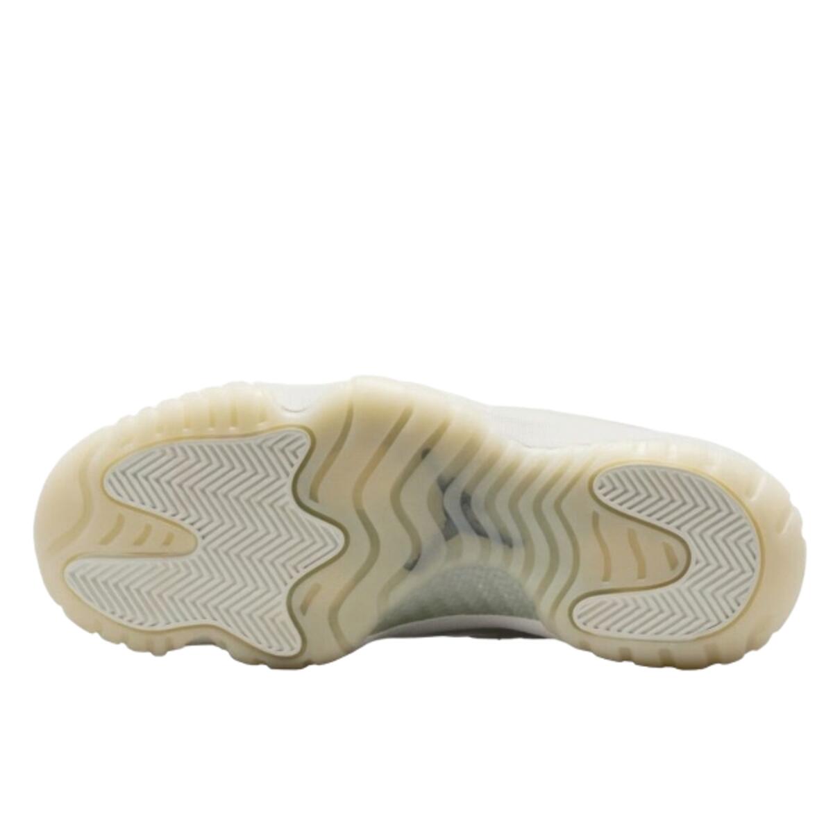 Chaussures  11 Retro Pearl 4/4