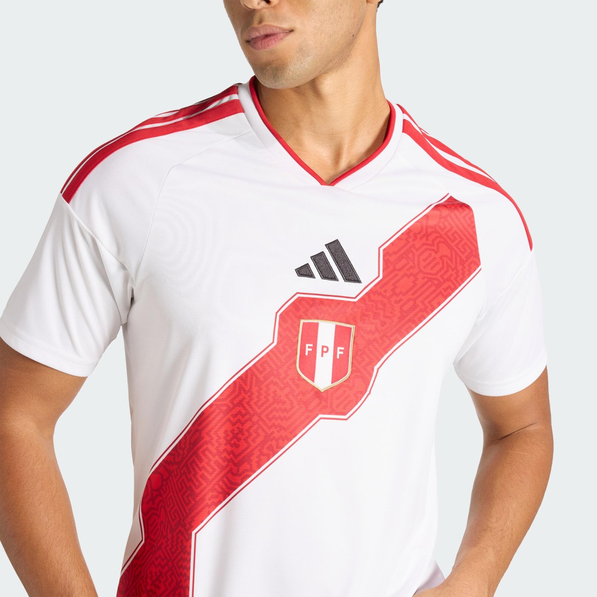Peru 26 Home Jersey 4/8