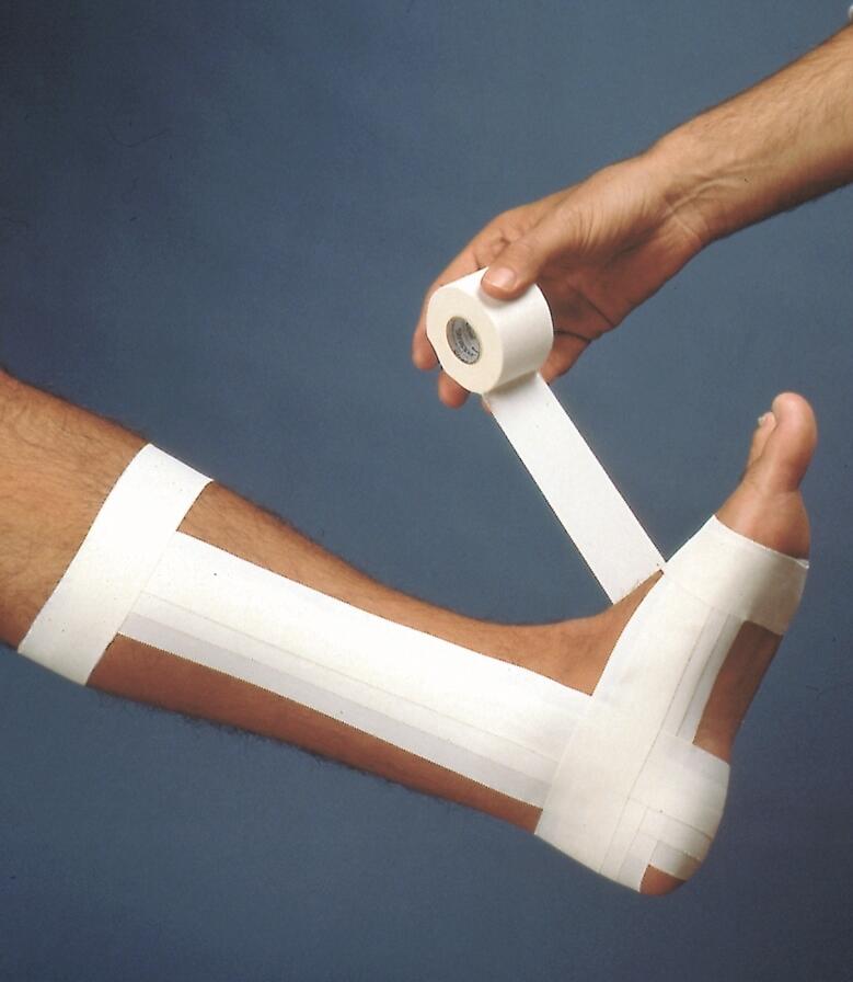 Rouleau bande médicale de contention rigide adhésive de strapping strap sport 2/4