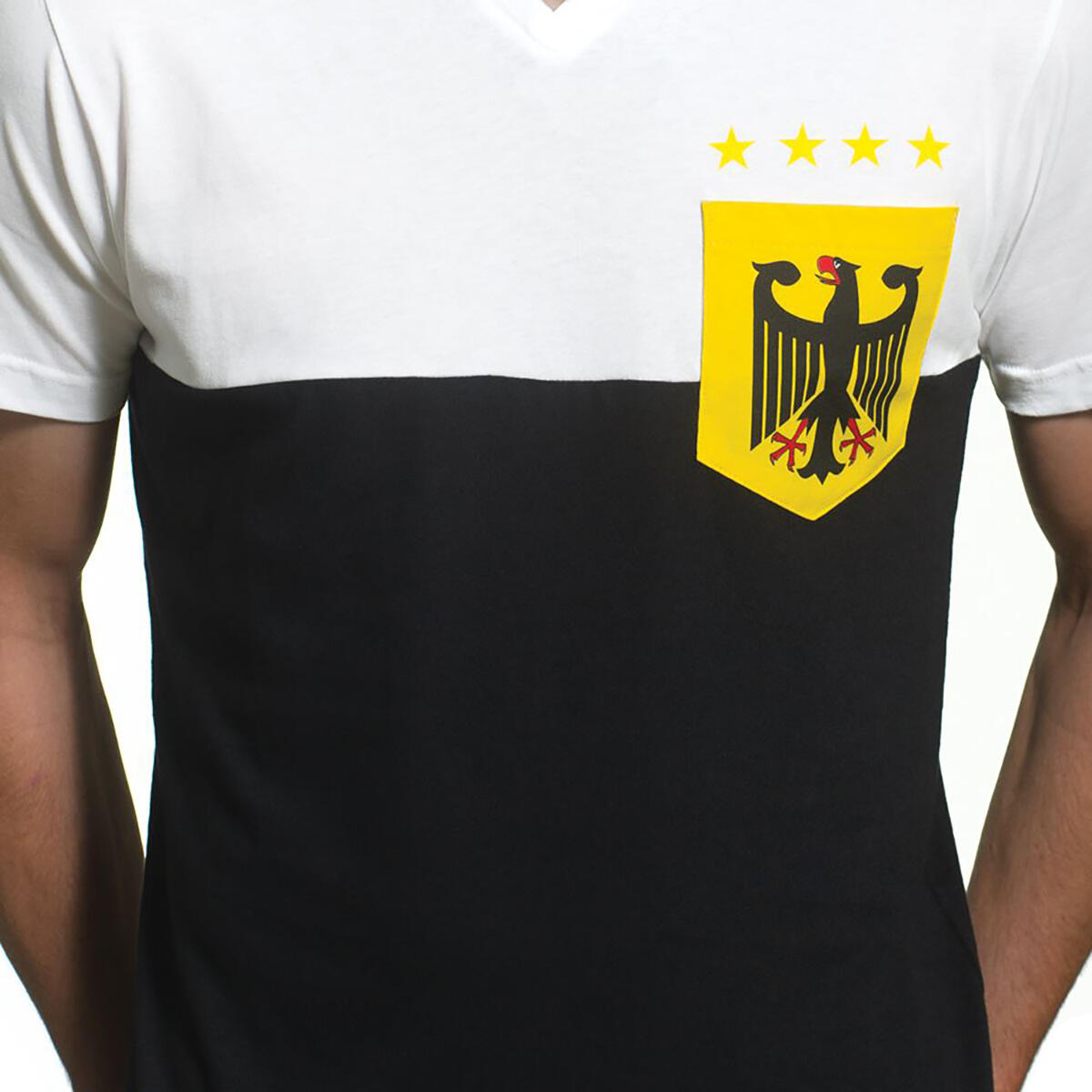 COPA T-Shirt Deutschland Pocket V-Neck 2/5
