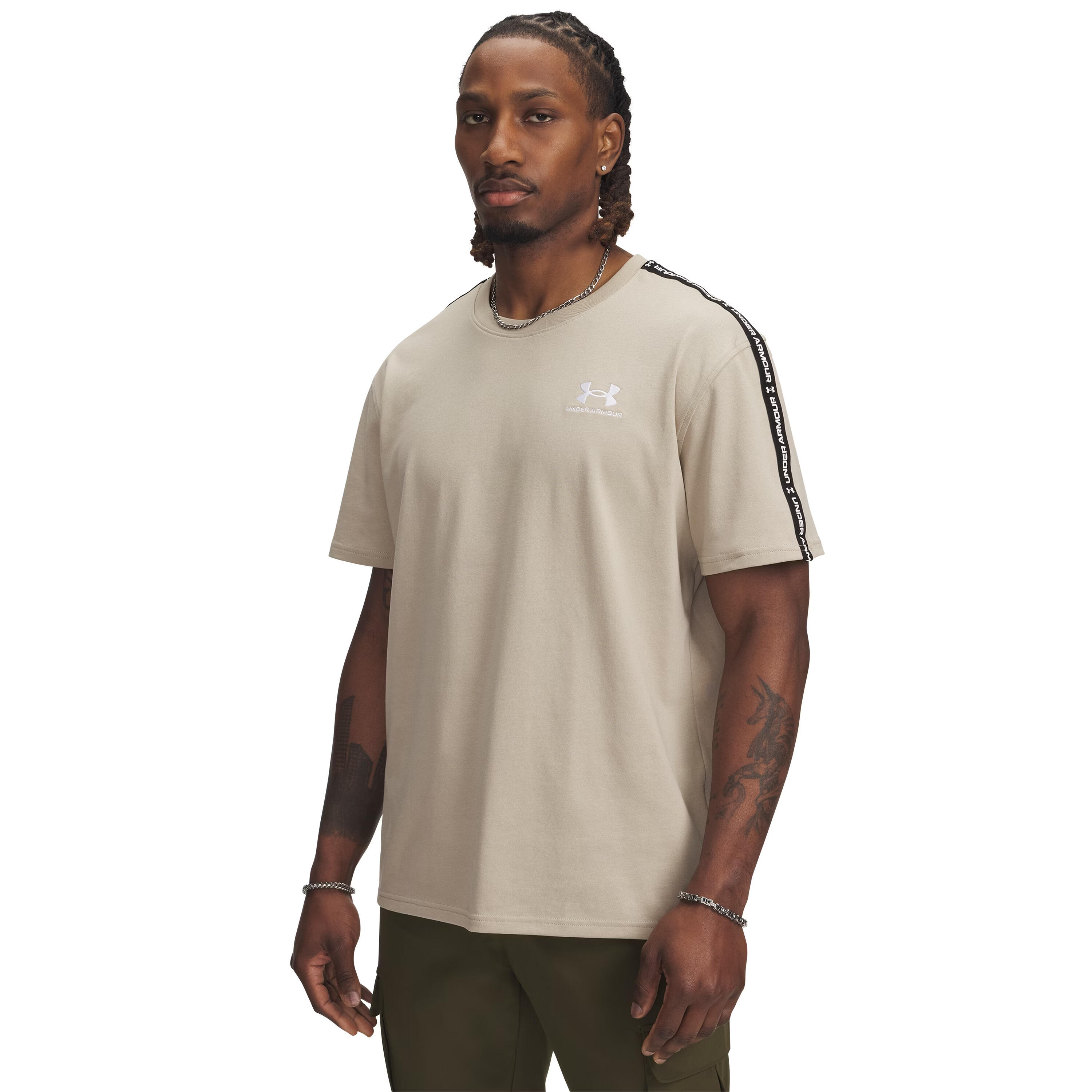UNDER ARMOUR picture