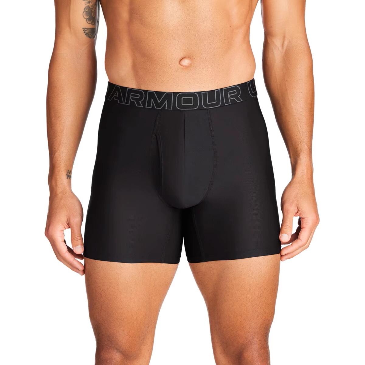 UNDER ARMOUR picture