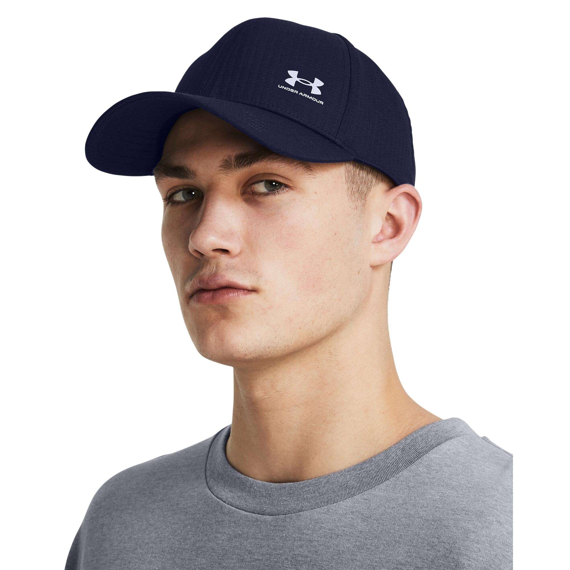 UNDER ARMOUR picture