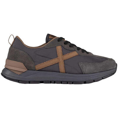 Sneakers uomo Munich Versatile 19 marrone.