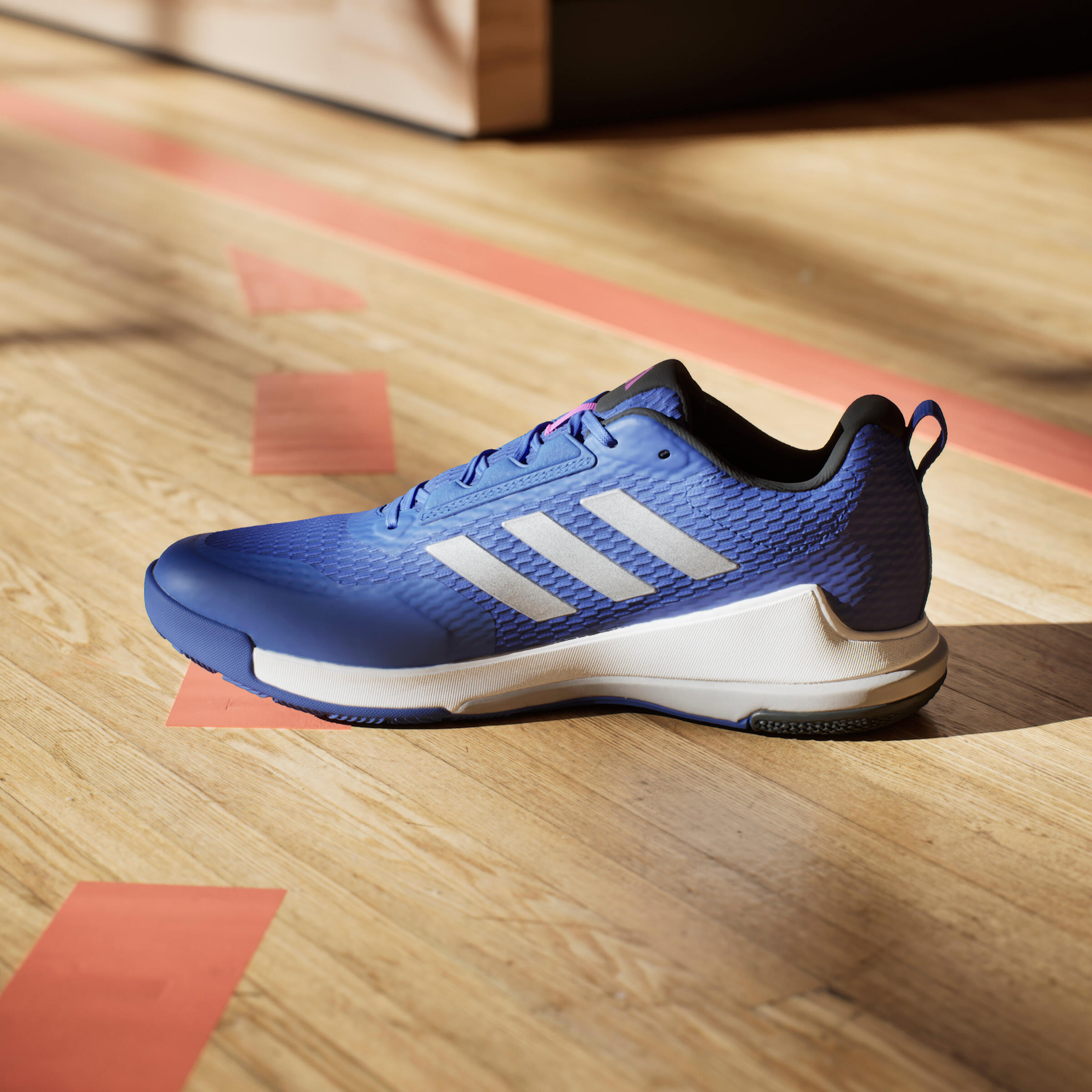 Kinderschoenen voor binnen adidas Novaflight 2 4/7