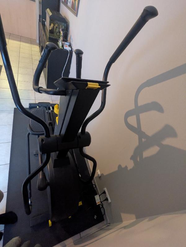Tussen Particulieren - CROSSTRAINER EL900 +BLUETOOTH 3/5